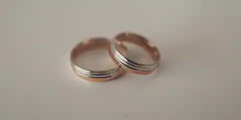 I Brought My Wedding Ring to a Pawnshop to Pay for My Sick Grandson’s Surgery – The Man Behind the Counter Suddenly Screamed, “God… It’s You. We’ve Been Trying to Find You for Ten Years!”
