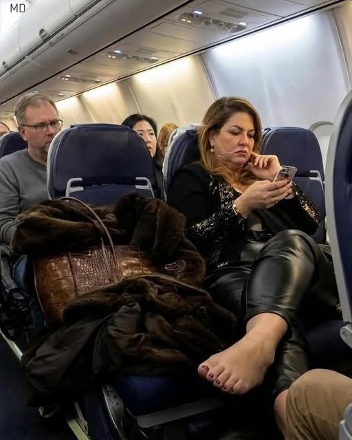 A Passenger Refused to Leave Our Paid Airplane Seat — Then My 10-Year-Old Daughter Spoke Up